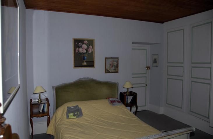 Bed and Breakfast Domaine De Vilotte à Ardenais Chambre photo